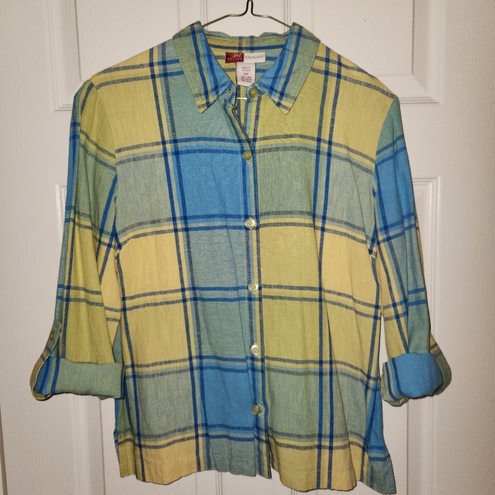 Linen roll-tab shirt